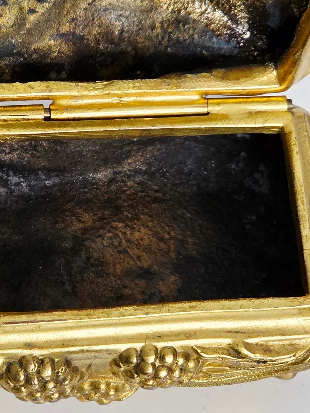Antique 1800s Art Nouveau Ornate Gold Floral Jewellery Casket/Trinket Box - Picture 8 of 11